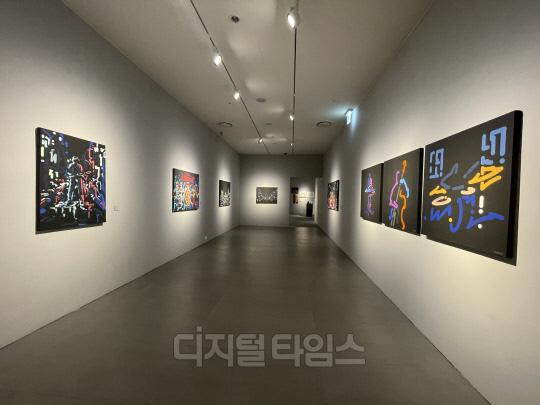 윤협 개인전 '녹턴시티' 전경. 사진=박은희 기자